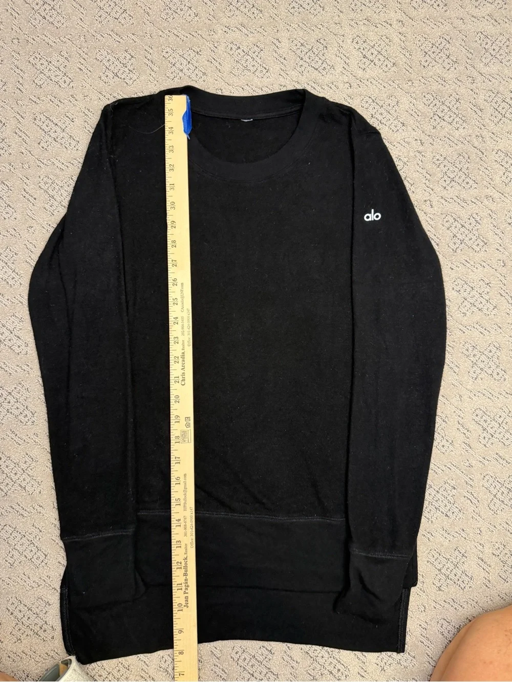 ALO Yoga Black Crewneck Sweater